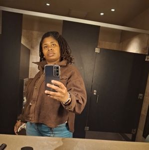 Meet your Posher, Candice